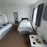 Highlander Szálloda 3*