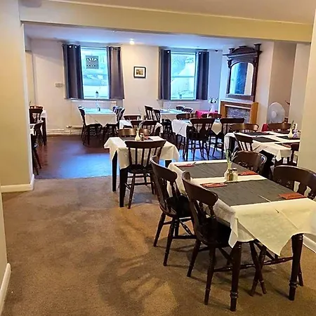 Highlander Hotel Scarborough