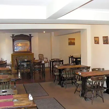 Hotel Highlander 3*
