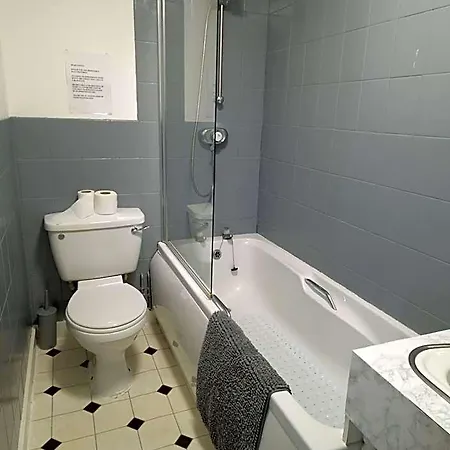 Hotel Highlander 3*