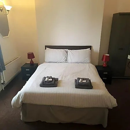 Highlander Hotel Scarborough